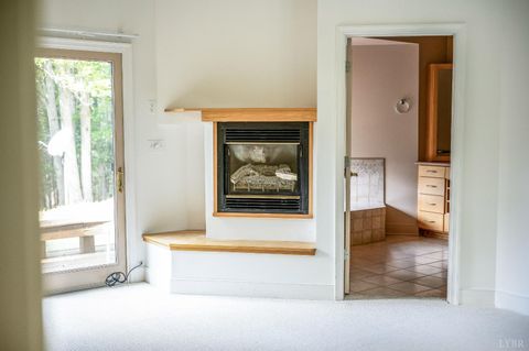 Tiny photo for 477 Gidsville Road, Amherst, VA 24521 (MLS # 362344)