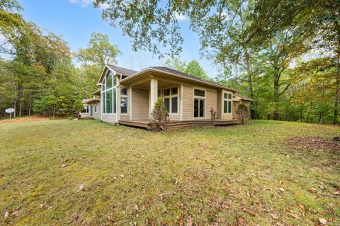 Tiny photo for 477 Gidsville Road, Amherst, VA 24521 (MLS # 362344)