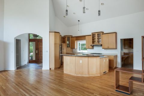 Tiny photo for 477 Gidsville Road, Amherst, VA 24521 (MLS # 362344)