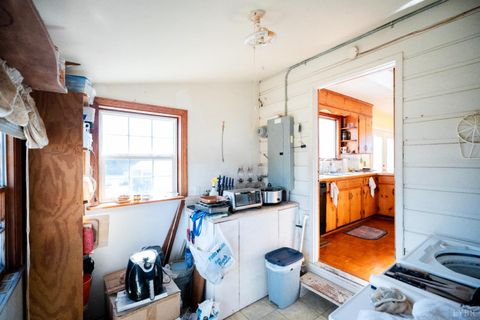 Tiny photo for 1228 Clover Creek Rd Rd, Huddleston, VA 24104 (MLS # 364558)