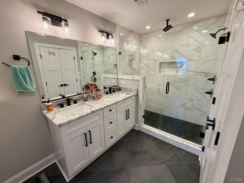 Tiny photo for 1014 Coles Court, Forest, VA 24551 (MLS # 364581)