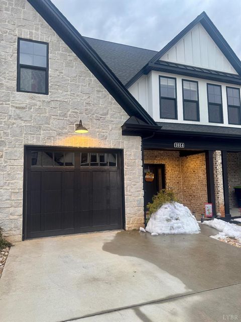 Tiny photo for 1014 Coles Court, Forest, VA 24551 (MLS # 364581)