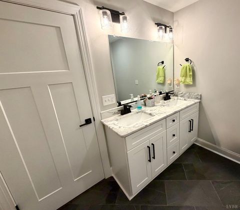 Tiny photo for 1014 Coles Court, Forest, VA 24551 (MLS # 364581)