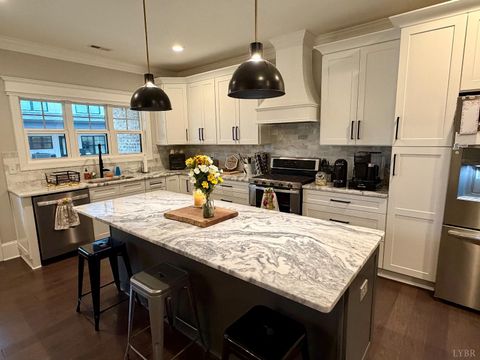 Tiny photo for 1014 Coles Court, Forest, VA 24551 (MLS # 364581)