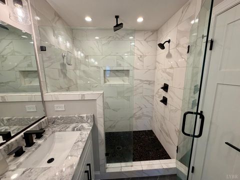 Tiny photo for 1014 Coles Court, Forest, VA 24551 (MLS # 364581)