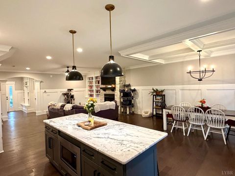 Tiny photo for 1014 Coles Court, Forest, VA 24551 (MLS # 364581)