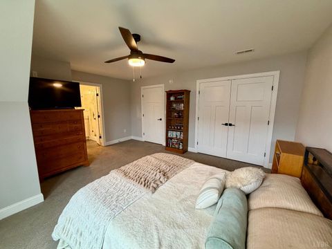 Tiny photo for 1014 Coles Court, Forest, VA 24551 (MLS # 364581)