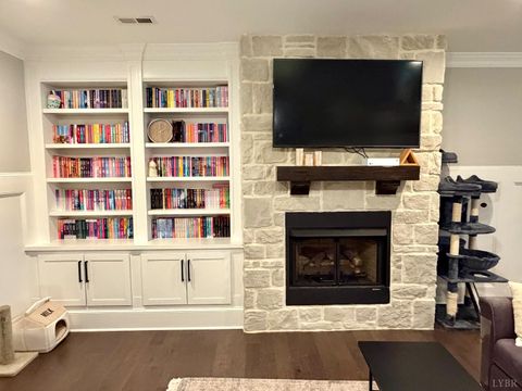 Tiny photo for 1014 Coles Court, Forest, VA 24551 (MLS # 364581)