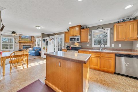 Tiny photo for 1060 Marble Creek Court, Lynch Station, VA 24571 (MLS # 364990)