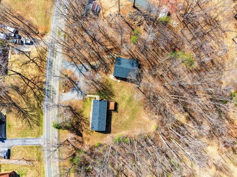 Tiny photo for 1650 Izaak Walton Road, Madison Heights, VA 24572 (MLS # 365253)