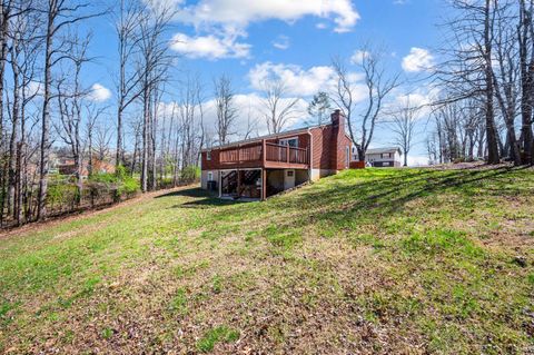 Tiny photo for 1650 Izaak Walton Road, Madison Heights, VA 24572 (MLS # 365253)