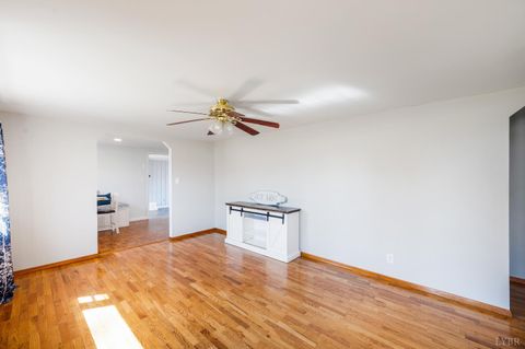 Tiny photo for 1650 Izaak Walton Road, Madison Heights, VA 24572 (MLS # 365253)