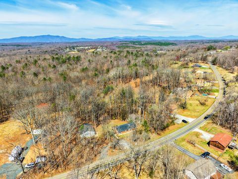 Tiny photo for 1650 Izaak Walton Road, Madison Heights, VA 24572 (MLS # 365253)