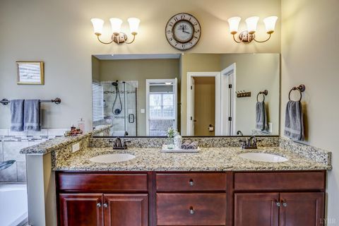 Tiny photo for 1090 Autumn Run Drive, Forest, VA 24551 (MLS # 364940)