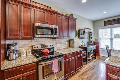 Tiny photo for 1090 Autumn Run Drive, Forest, VA 24551 (MLS # 364940)