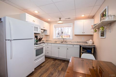 Tiny photo for 3016 Cardinal Place Pl, Lynchburg, VA 24503 (MLS # 364174)
