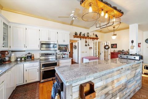 Tiny photo for 601 Henry Street St, Gretna, VA 24557 (MLS # 365143)