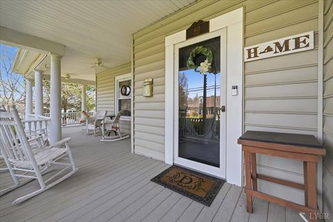 Tiny photo for 601 Henry Street St, Gretna, VA 24557 (MLS # 365143)