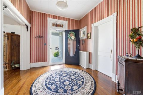 Tiny photo for 601 Henry Street St, Gretna, VA 24557 (MLS # 365143)