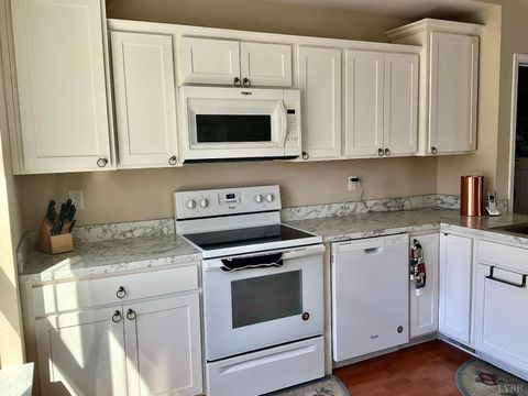 Tiny photo for 1287 Emerald Crest Dr Dr, Bedford, VA 24523 (MLS # 362403)
