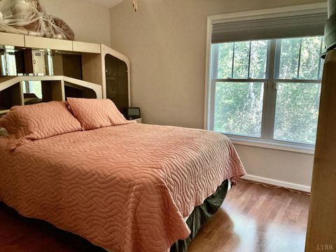 Tiny photo for 1287 Emerald Crest Dr Dr, Bedford, VA 24523 (MLS # 362403)
