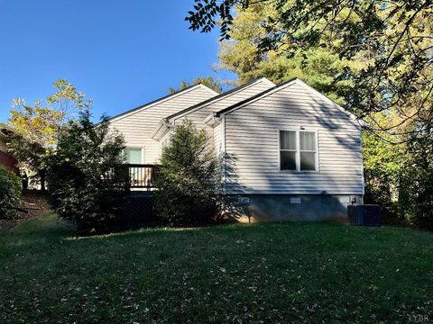 Tiny photo for 1287 Emerald Crest Dr Dr, Bedford, VA 24523 (MLS # 362403)