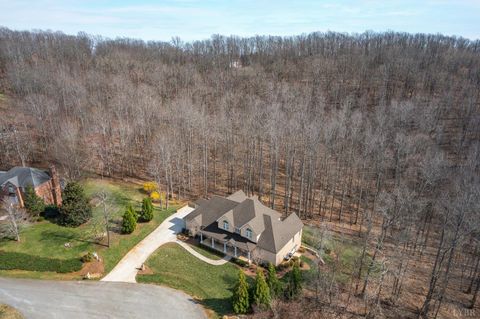 Tiny photo for 1009 Val Ter Court, Forest, VA 24551 (MLS # 365078)