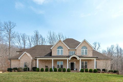 Photo of 1009 Val Ter Court, Forest, VA 24551 (MLS # 365078)