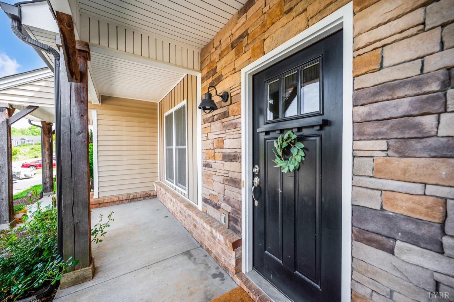 1057 Casley Way, Forest, Virginia image 3