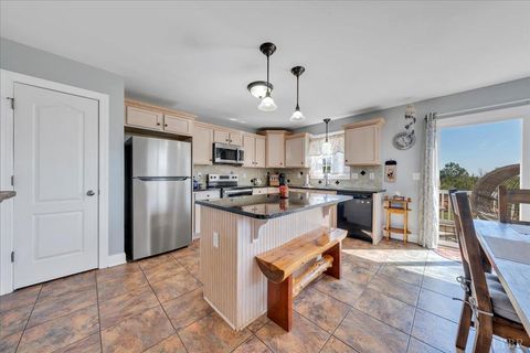 Tiny photo for 1049 Haymore Drive, Moneta, VA 24121 (MLS # 365339)