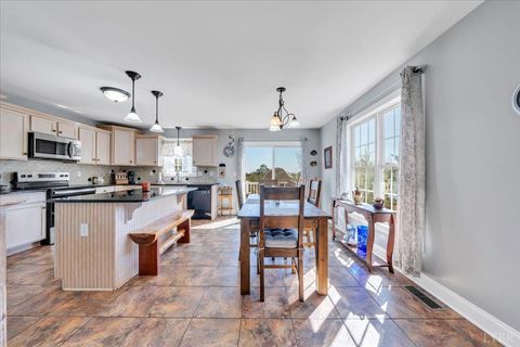 Tiny photo for 1049 Haymore Drive, Moneta, VA 24121 (MLS # 365339)