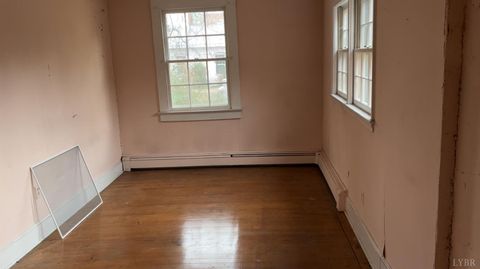 Tiny photo for 222 David Bruce Ave. Ave, Charlotte Court House, VA 23923 (MLS # 364002)