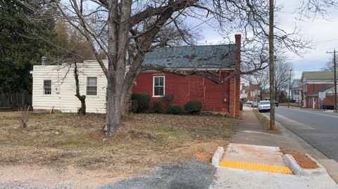 Tiny photo for 222 David Bruce Ave. Ave, Charlotte Court House, VA 23923 (MLS # 364002)