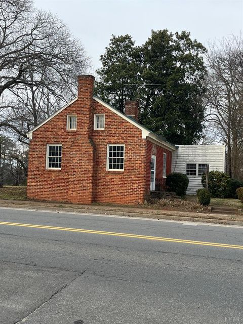 Tiny photo for 222 David Bruce Ave. Ave, Charlotte Court House, VA 23923 (MLS # 364002)