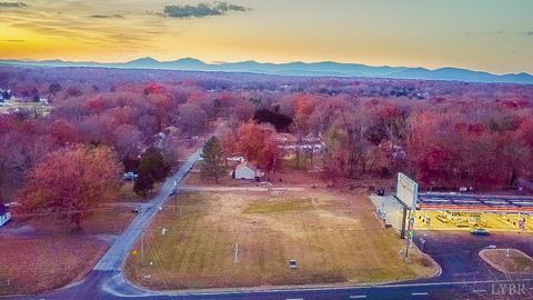 Tiny photo for 51 Forest Avenue, Lynchburg, VA 24502 (MLS # 363521)