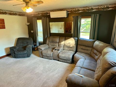 Tiny photo for 4604 Swingning Bridge Road RD, Brookneal, VA 24528 (MLS # 366539)