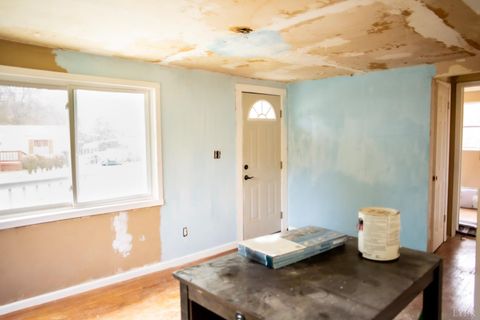 Tiny photo for 272 Eagle Road, Amherst, VA 24521 (MLS # 362207)