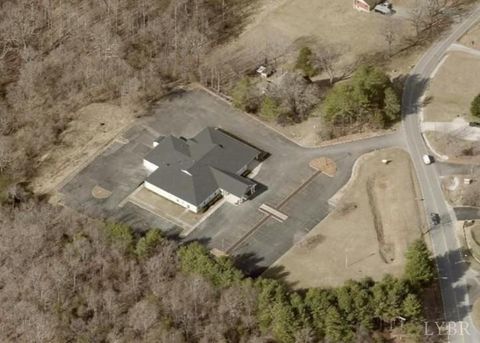 Tiny photo for 811 Wiggington Road, Lynchburg, VA 24502 (MLS # 363534)