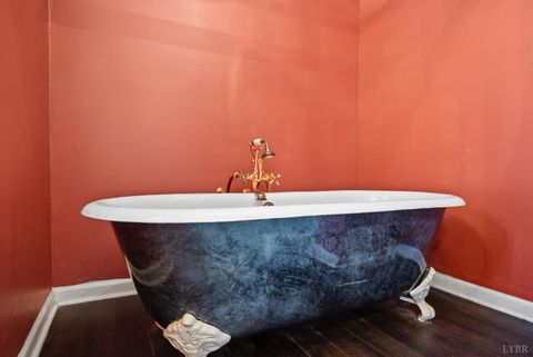 Tiny photo for 911 6th Street, Lynchburg, VA 24504 (MLS # 365041)