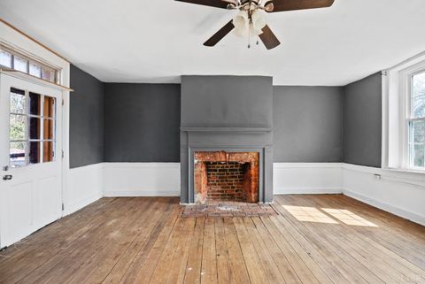 Tiny photo for 911 6th Street, Lynchburg, VA 24504 (MLS # 365041)