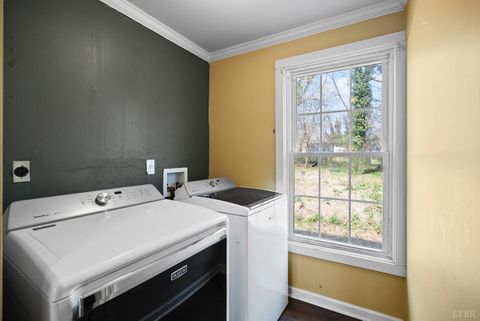 Tiny photo for 911 6th Street, Lynchburg, VA 24504 (MLS # 365041)