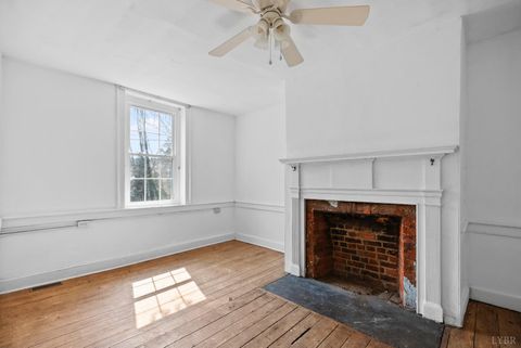 Tiny photo for 911 6th Street, Lynchburg, VA 24504 (MLS # 365041)