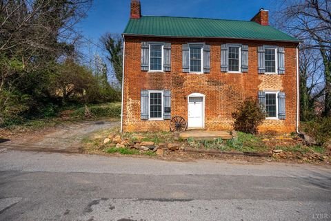 Tiny photo for 911 6th Street, Lynchburg, VA 24504 (MLS # 365041)