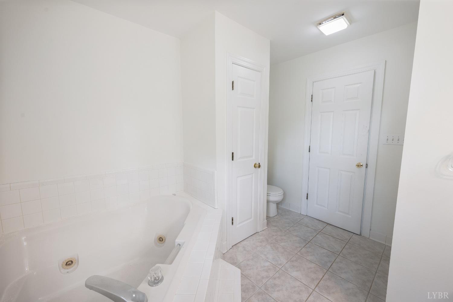 302 Spring Lake Road, Forest, Virginia image 31