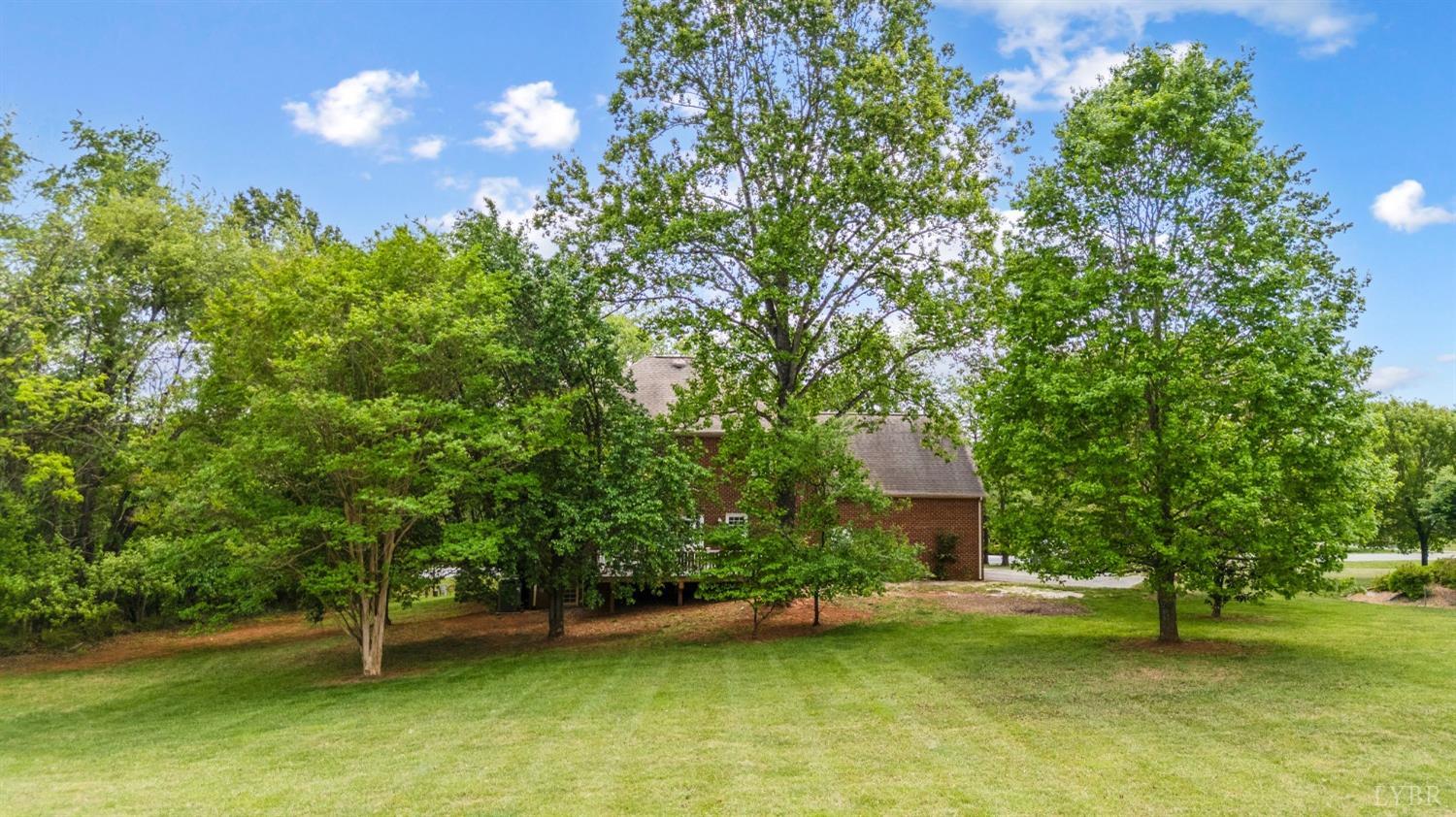 302 Spring Lake Road, Forest, Virginia image 7
