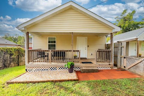 Photo of 218 Winston Ridge Road, Lynchburg, VA 24501 (MLS # 362369) Photo of 218 Winston Ridge Road, Lynchburg, VA 24501 (MLS # 362369)