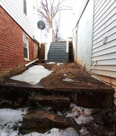 Tiny photo for 1618 Buchanan Street, Lynchburg, VA 24501 (MLS # 364315)