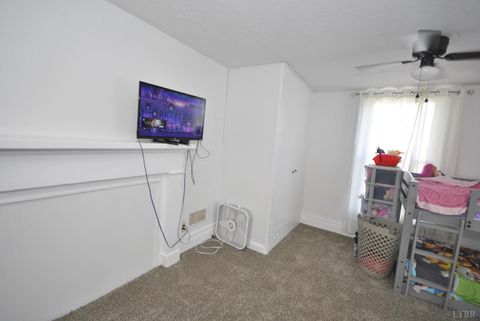 Tiny photo for 612 Newberne Street, Lynchburg, VA 24501 (MLS # 362512)