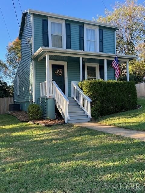 Tiny photo for 612 Newberne Street, Lynchburg, VA 24501 (MLS # 362512)