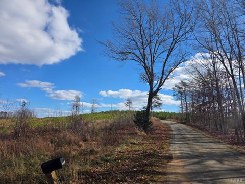 Tiny photo for 0 4608 Norwood Road, Gladstone, VA 24553 (MLS # 363392)